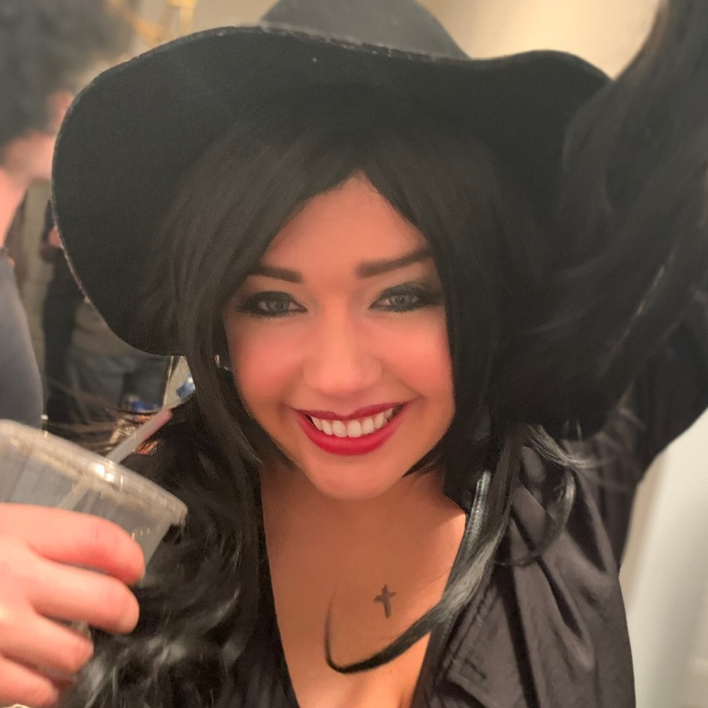 Meet your Posher, Haleigh